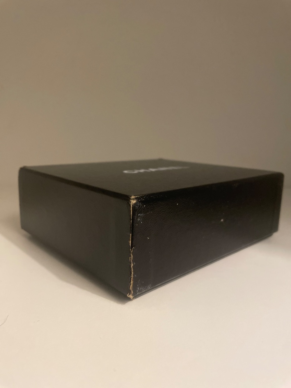 CHANEL Black Lambskin Quilted Wallet - Picture 12 of 12